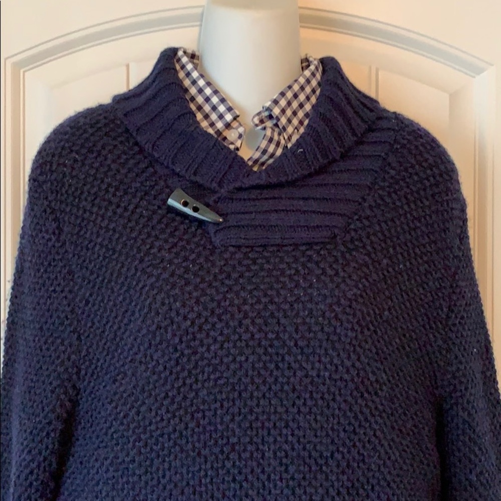 sweater - Picture 5 of 6